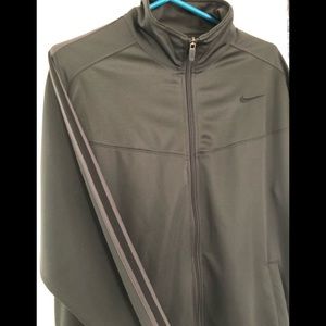 NIKE Lightweight full zippered jacket